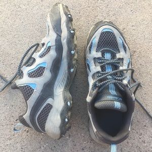 Columbia hiking shoes